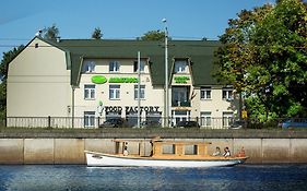 Hotel Albatross